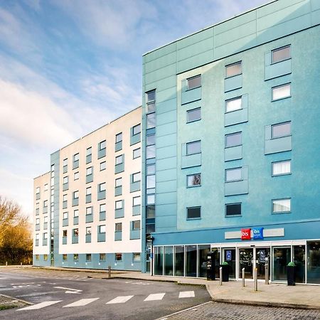 Ibis London Heathrow Terminal 5 Hotell Hillingdon Eksteriør bilde