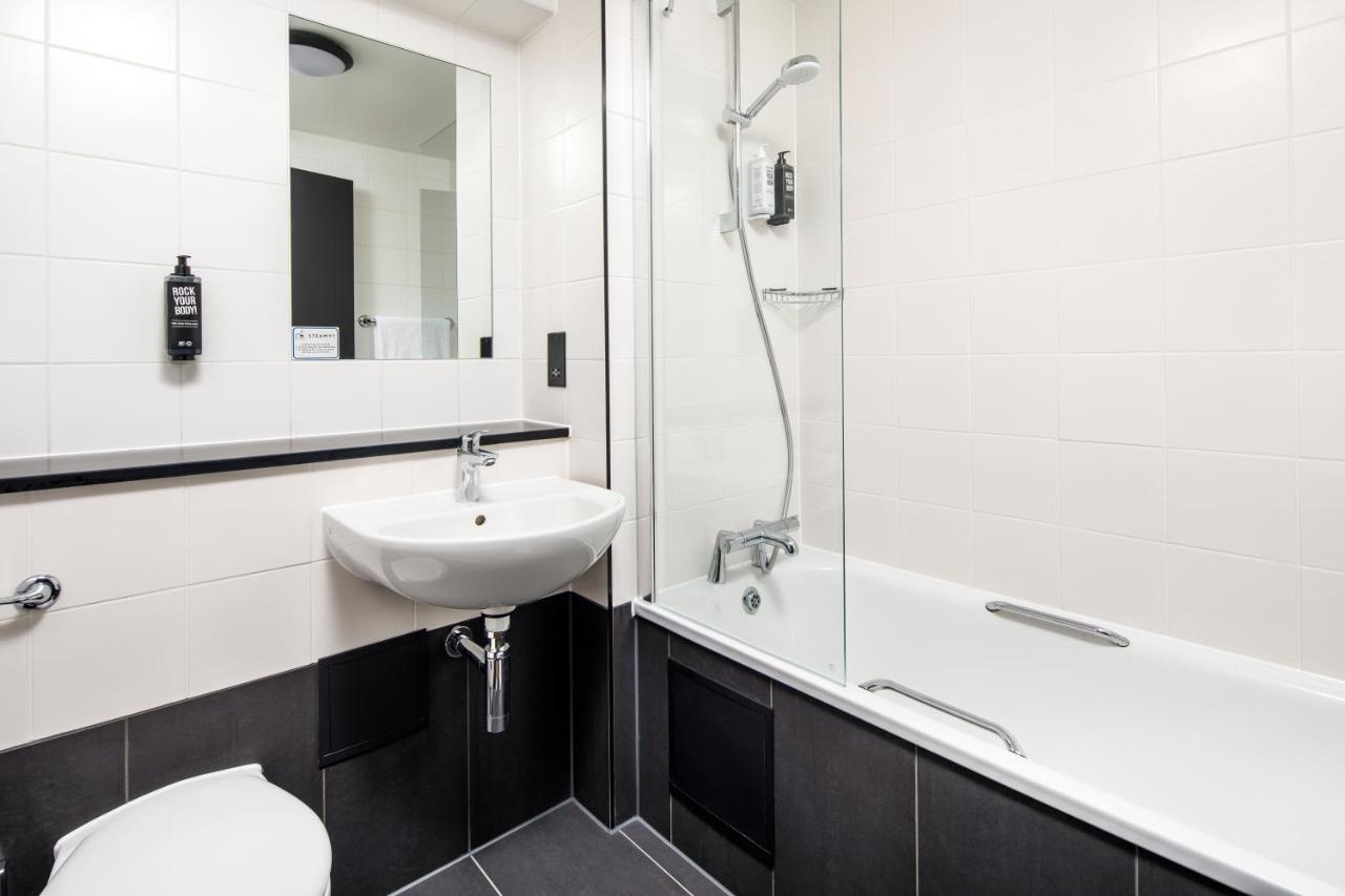 Ibis London Heathrow Terminal 5 Hotell Hillingdon Eksteriør bilde